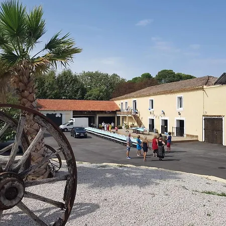 Maison Spacieuse Pres De Avec Piscine Privee Holiday home