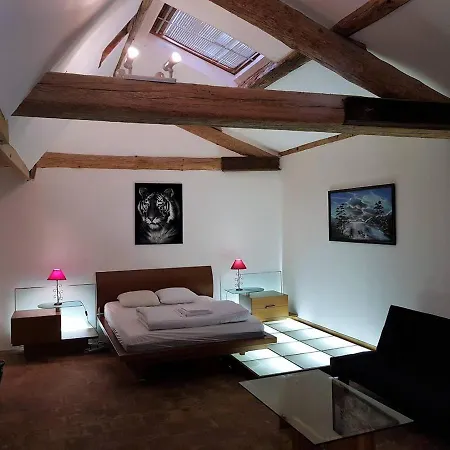 Maison Spacieuse Pres De Avec Piscine Privee Lespignan