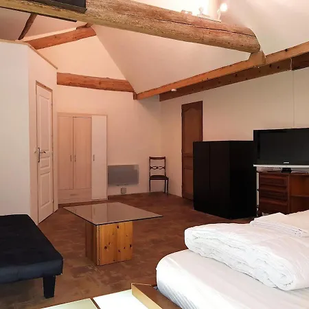 Maison Spacieuse Pres De Avec Piscine Privee Holiday home *